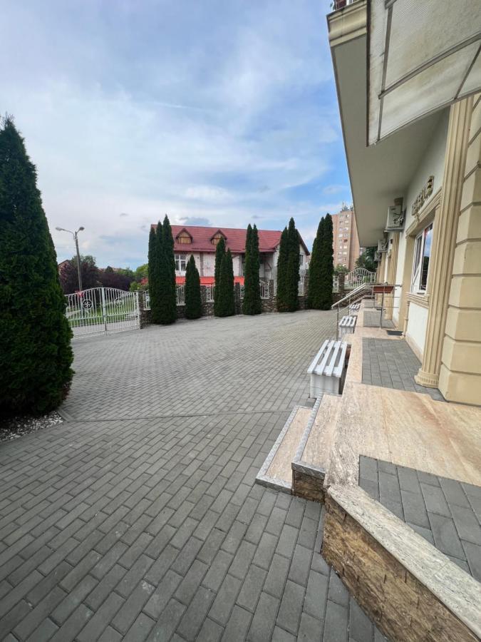 Hotel Gorunul Hunedoara Eksteriør bilde
